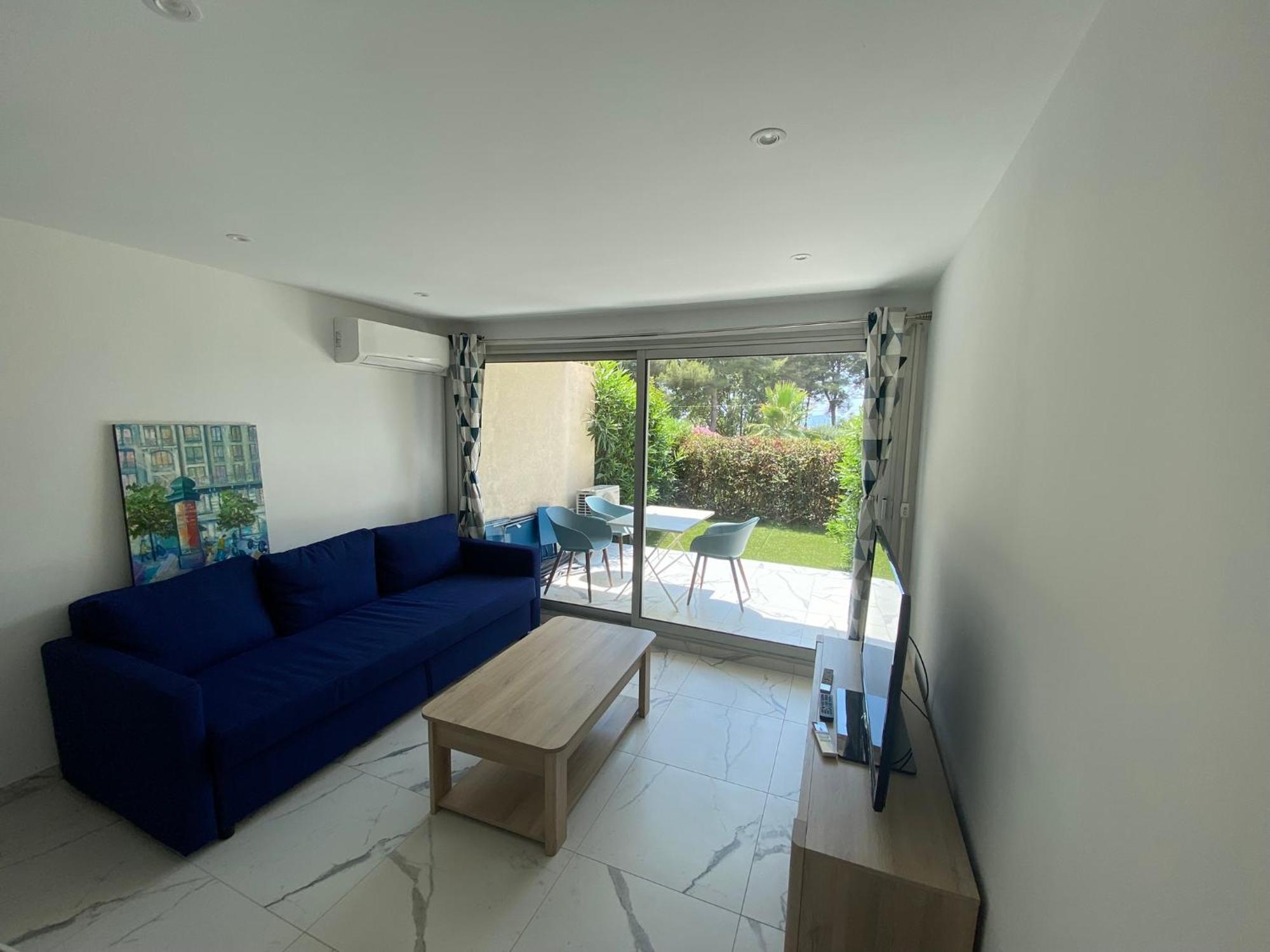 Appartement Face Mer Et Port Santa Lucia Climatise Et Wifi Saint-Raphaël Esterno foto